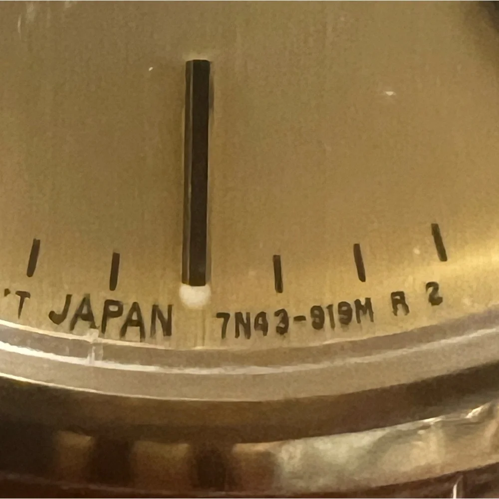 Seiko Vintage Men’s Watch Gold-Tone Dial Bracelet Markers Day Date Windows